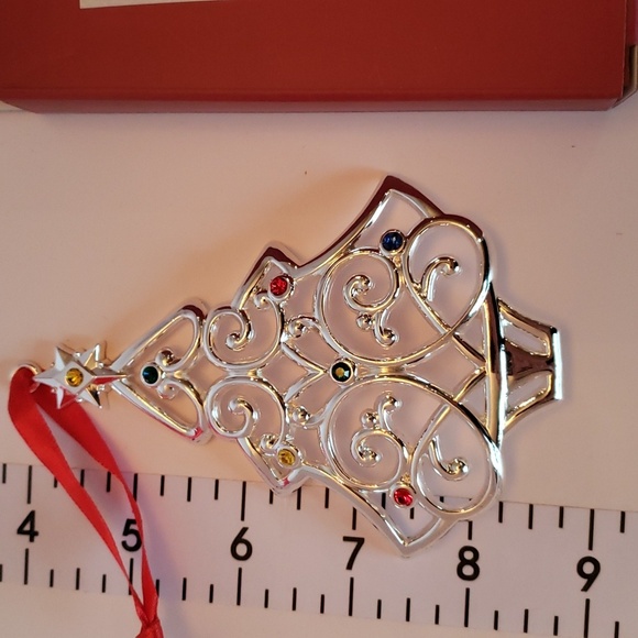 Lenox silver sparkle and scroll ornaments (Two) 1 of each, tree and sleigh - Picture 4 of 5